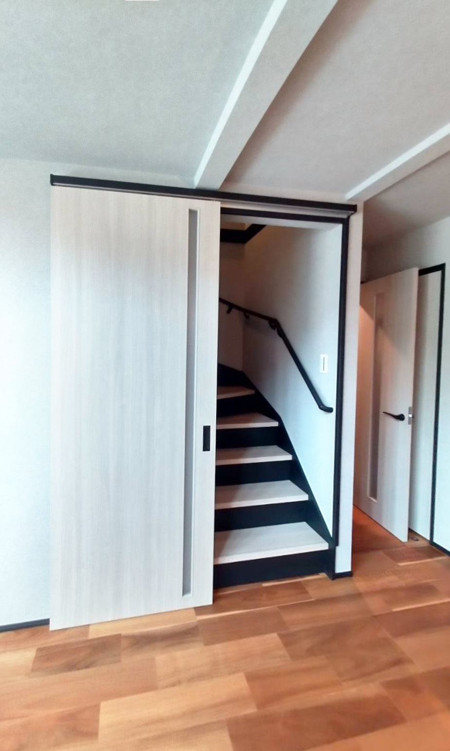 M様邸　アウトセット引き戸